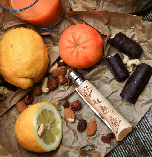 Opinel No.08 Engraved Handle Folding Knife - outdoor sports 8號雕刻櫸木柄摺刀